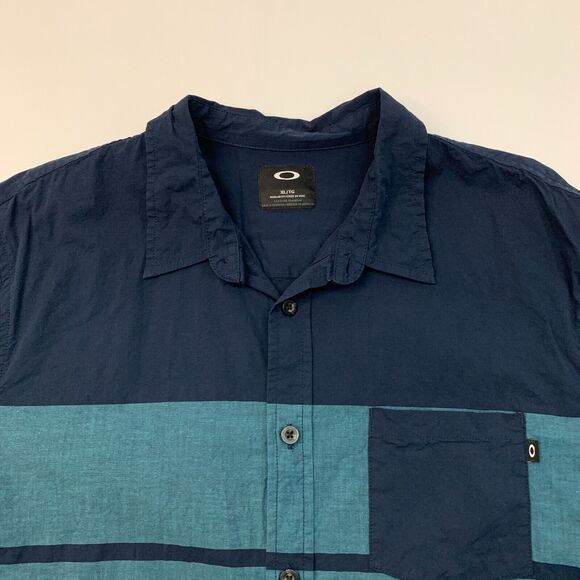 Oakley Shirt Mens XL Extra Large Storm Button Up Regular Fit Long Sleeve Pocket - Picture 7 of 9